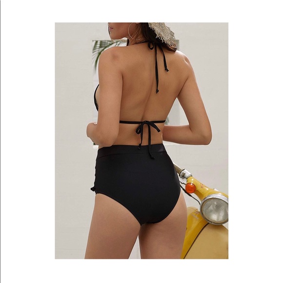 BLACK POM POM BIKINI SET - Picture 2 of 5